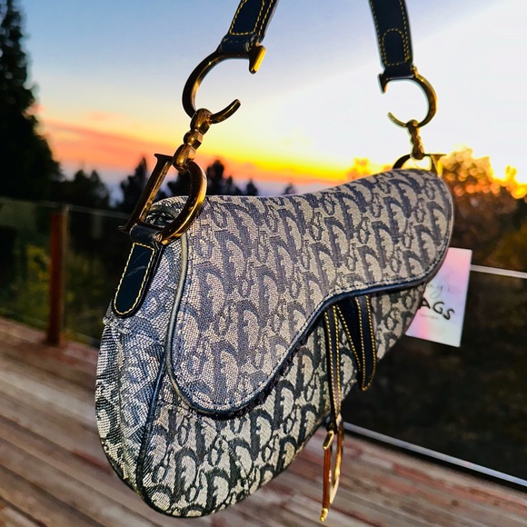 Dior: Trotter Saddle CD Shoulder Bag - Picture 5 of 16